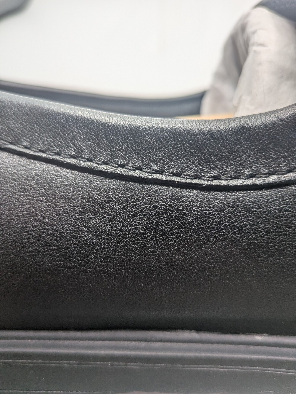 Reese Low Heel Classic Loafer - NWB Size 8 - Picture 15 of 16